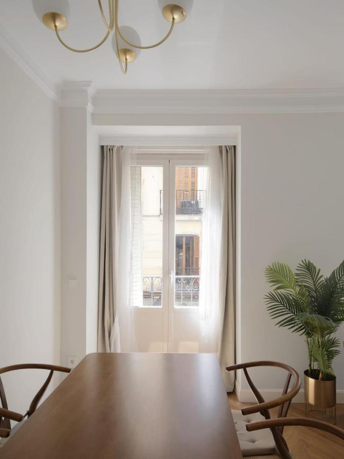 Deluxe Apartment Near Gran Via Madri Exterior foto