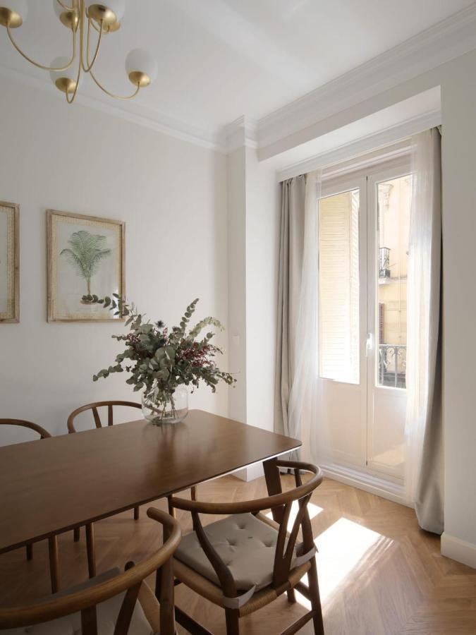 Deluxe Apartment Near Gran Via Madri Exterior foto